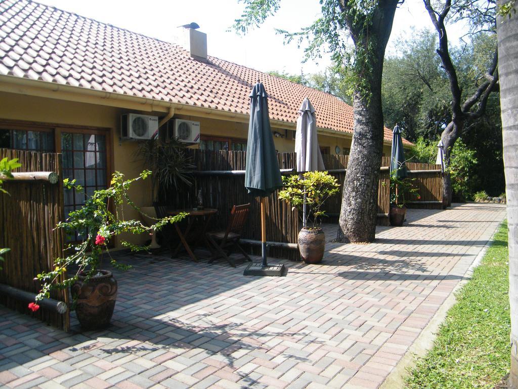 פאלאבורווה Sunbird Lodge מראה חיצוני תמונה