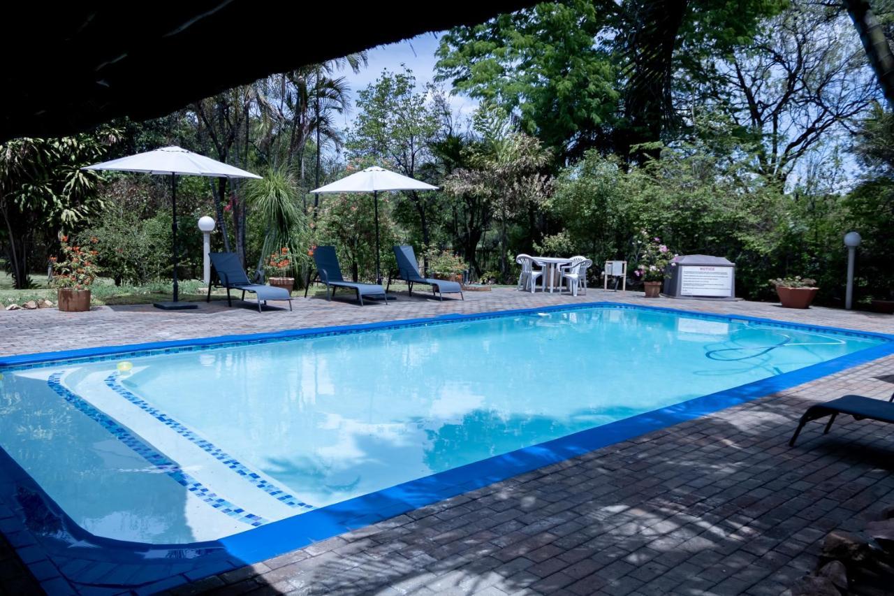 פאלאבורווה Sunbird Lodge מראה חיצוני תמונה