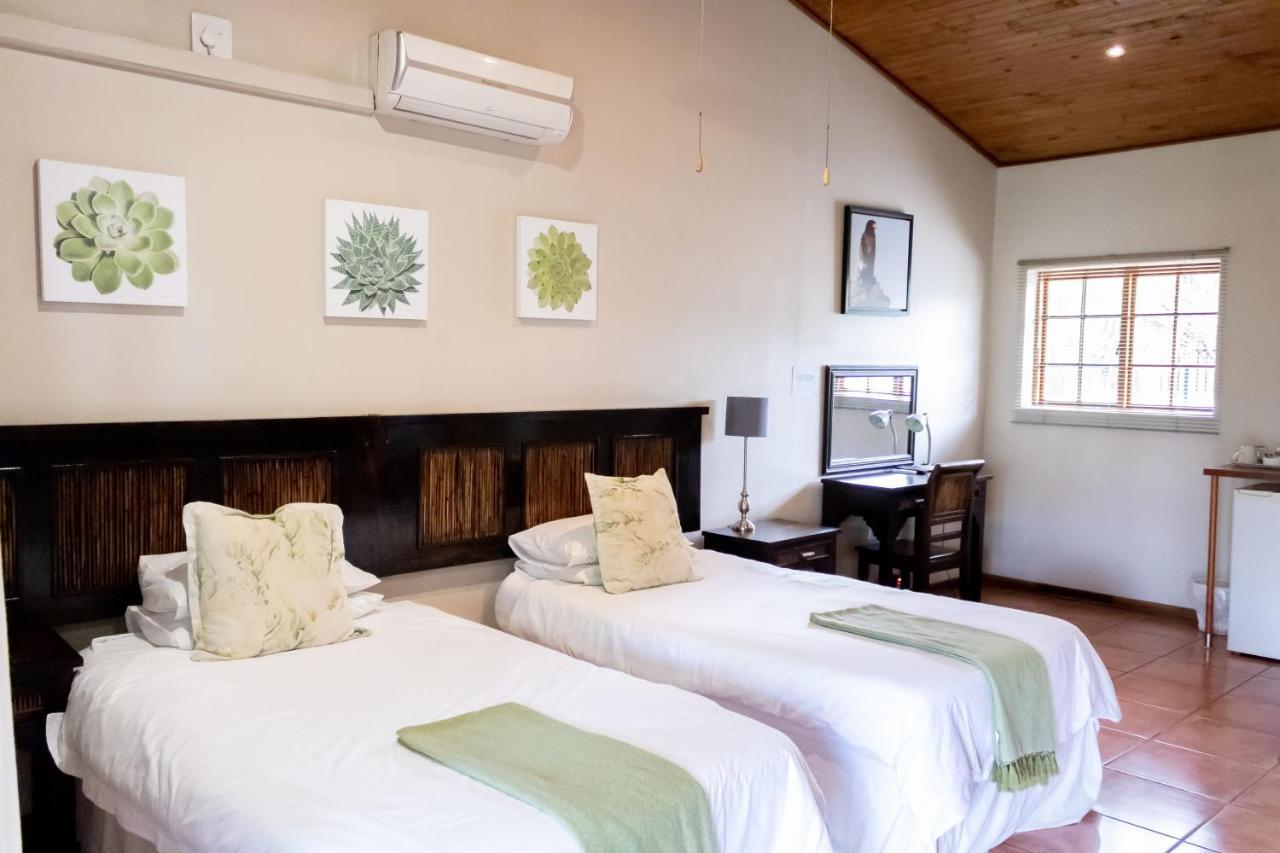 פאלאבורווה Sunbird Lodge מראה חיצוני תמונה