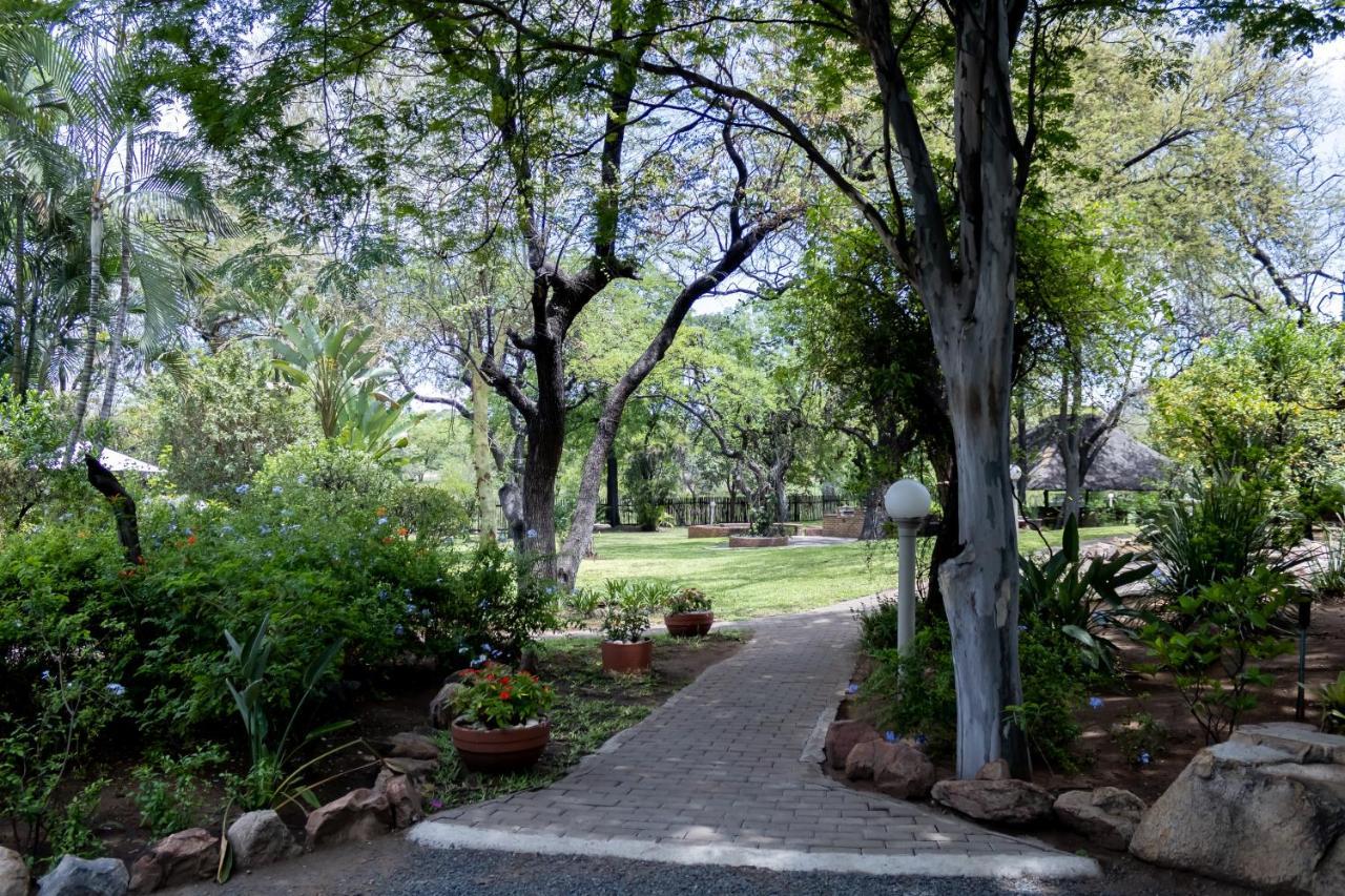 פאלאבורווה Sunbird Lodge מראה חיצוני תמונה