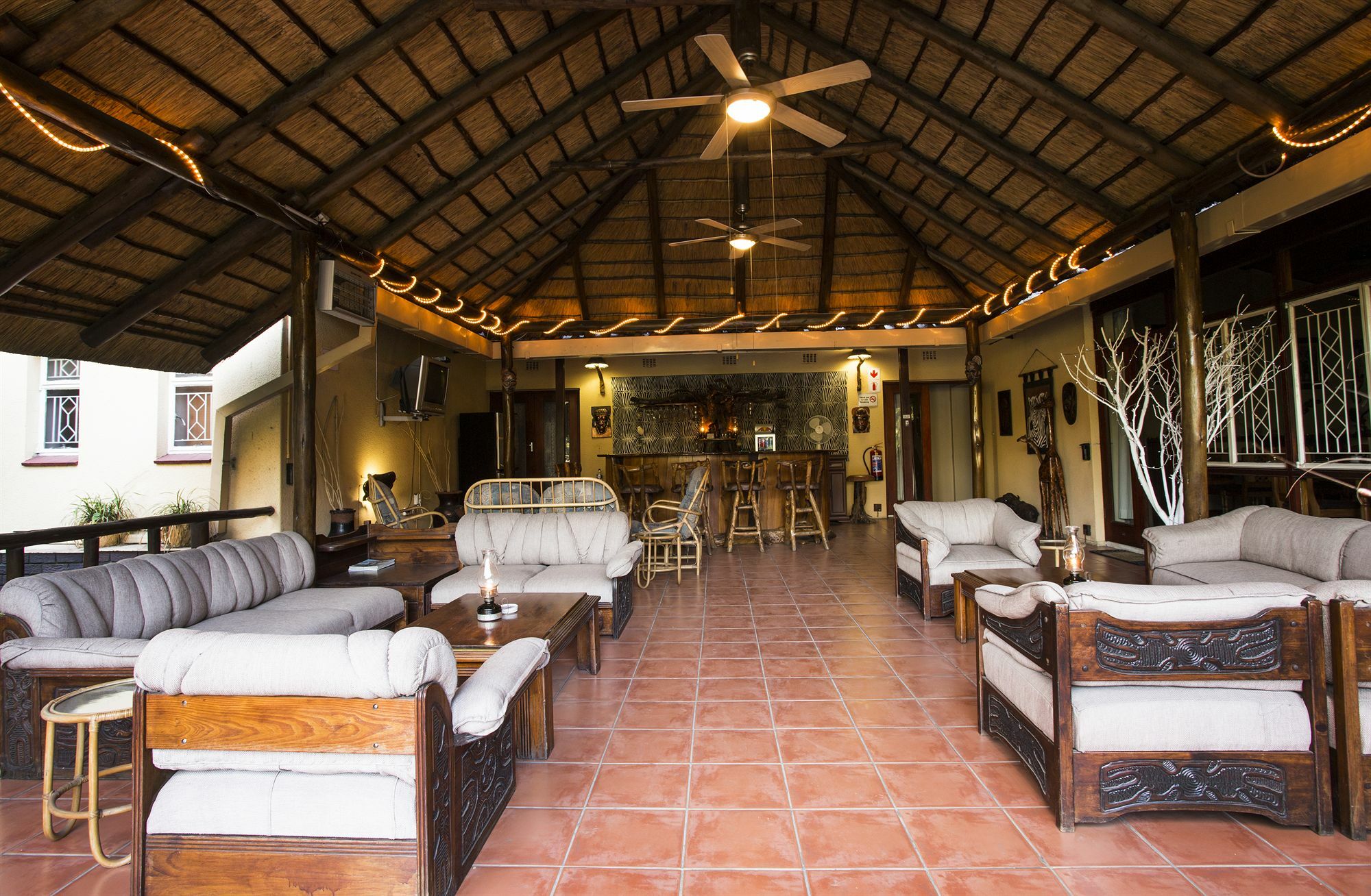 פאלאבורווה Sunbird Lodge מראה חיצוני תמונה