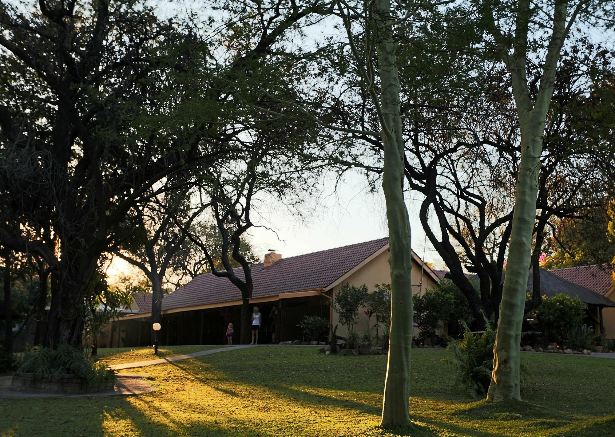 פאלאבורווה Sunbird Lodge מראה חיצוני תמונה