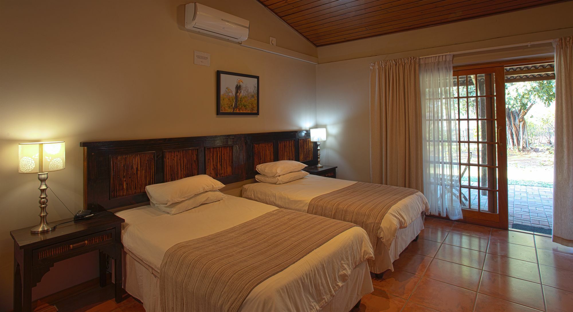 פאלאבורווה Sunbird Lodge מראה חיצוני תמונה